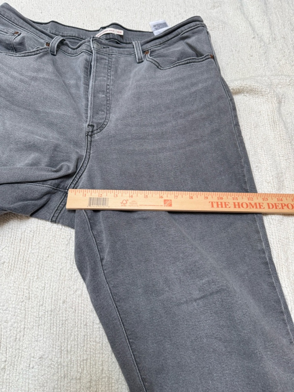 $98 Levi’s Ribcage Straight Leg Ankle Jeans Grey Size 16W - Picture 5 of 13